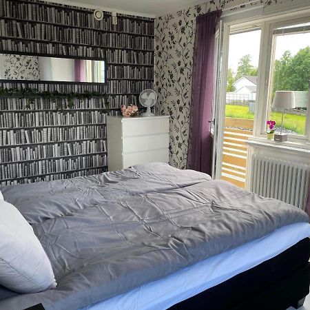 Fin Laegenhet I Centrala Oviken, Mellan Fjaell&Stad Extérieur photo
